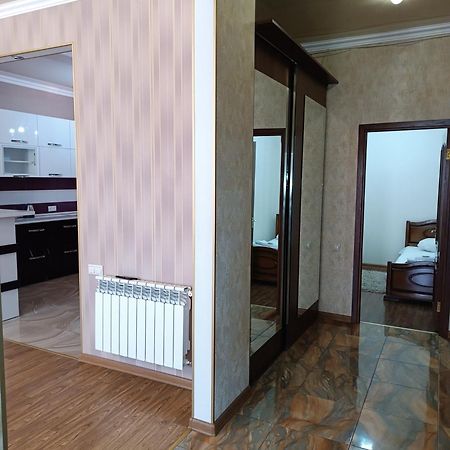 Rent Inn Yerevan On Arami Street エクステリア 写真