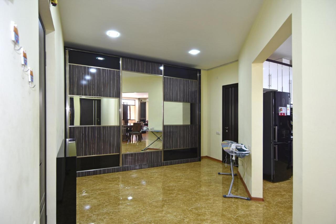 Rent Inn Yerevan On Arami Street エクステリア 写真
