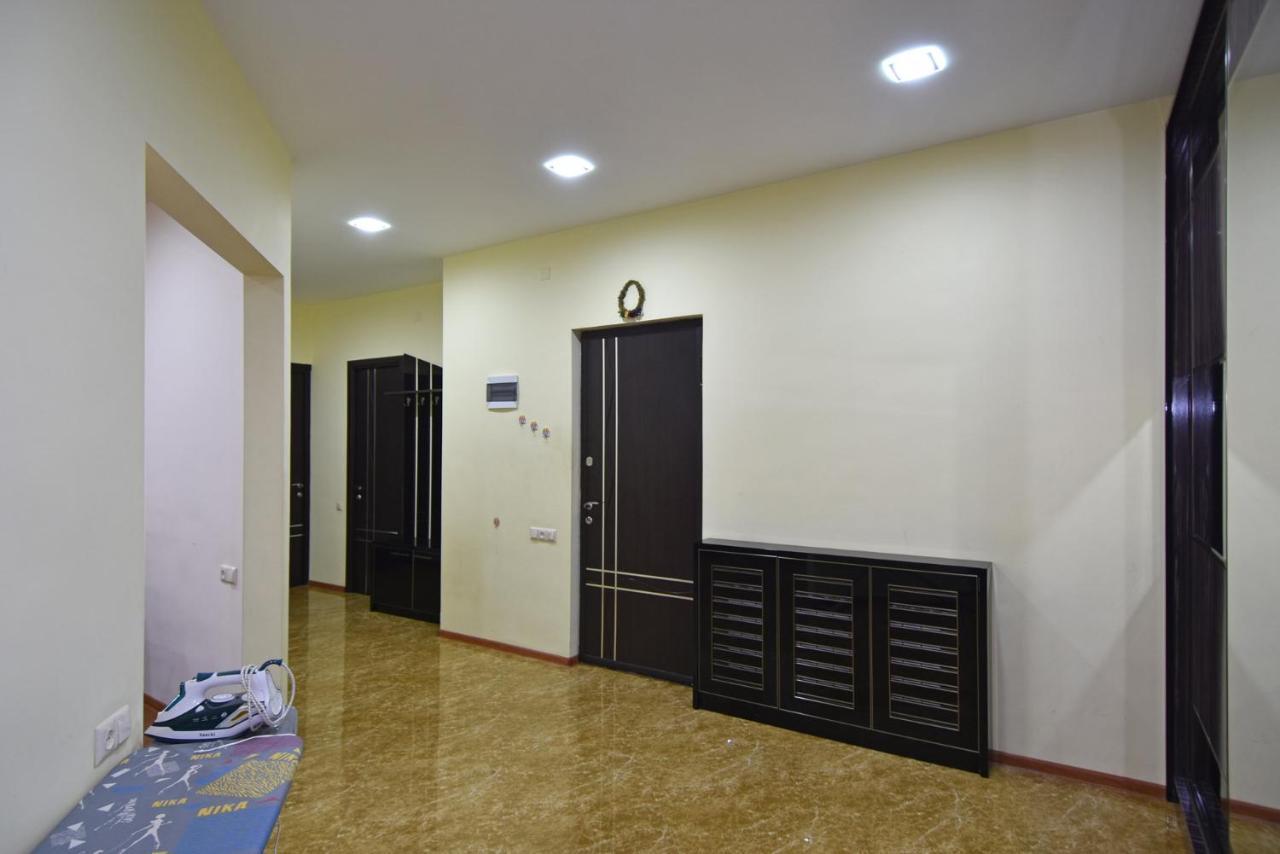 Rent Inn Yerevan On Arami Street エクステリア 写真